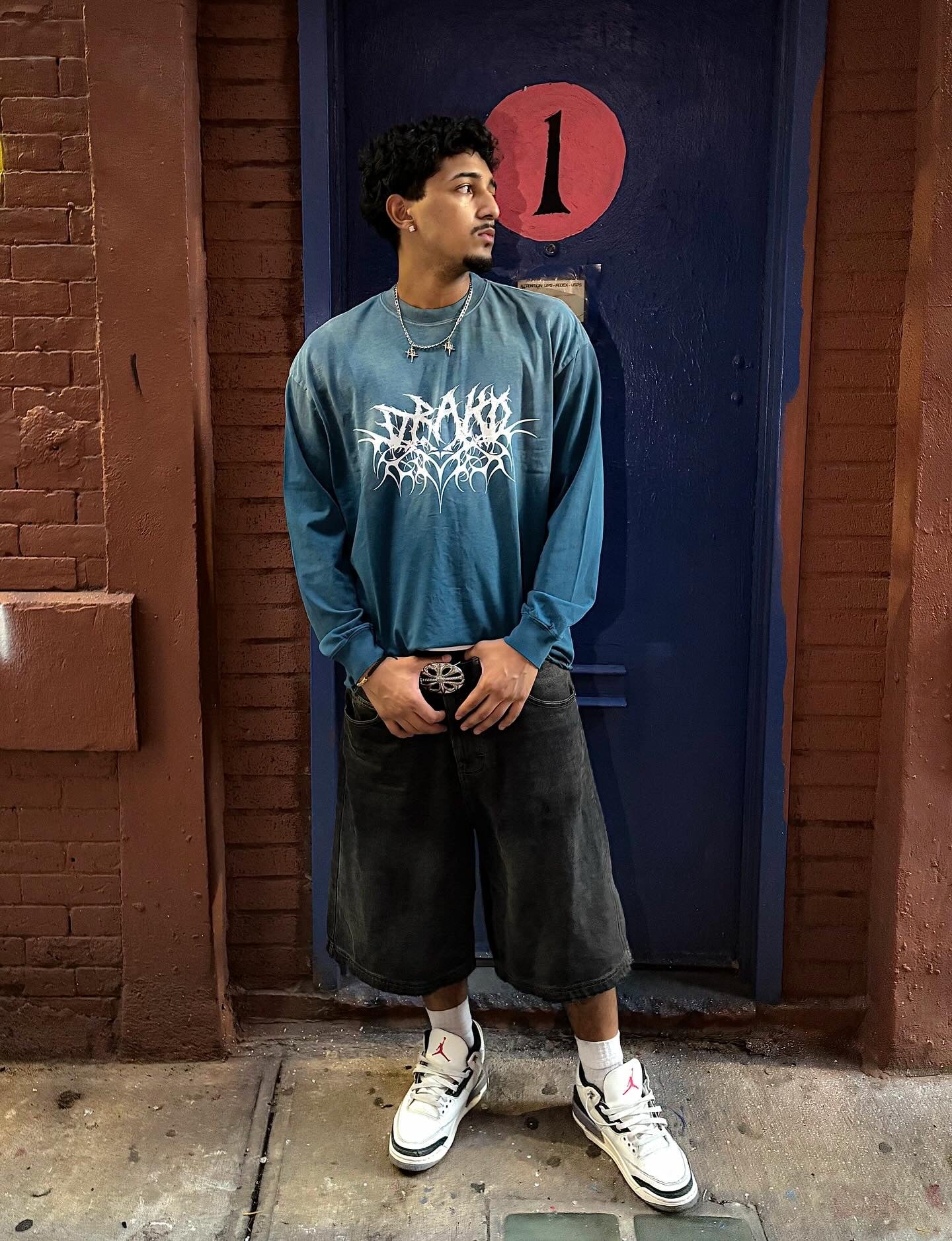 DRAKO snow washed long sleeve